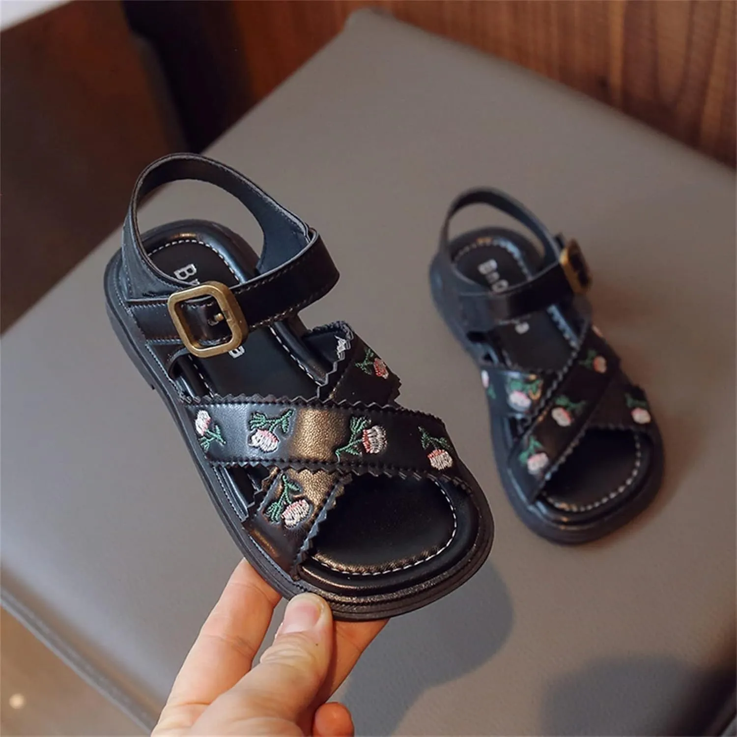 Girls No Heels Shoes Embroidered Princess Dress Shoes Slip On School Party Little Girls Flip Flops Size 11