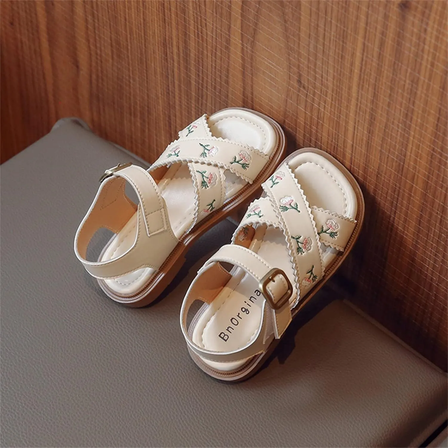 Girls No Heels Shoes Embroidered Princess Dress Shoes Slip On School Party (Toddler/Little Child/Big Sandal Girls