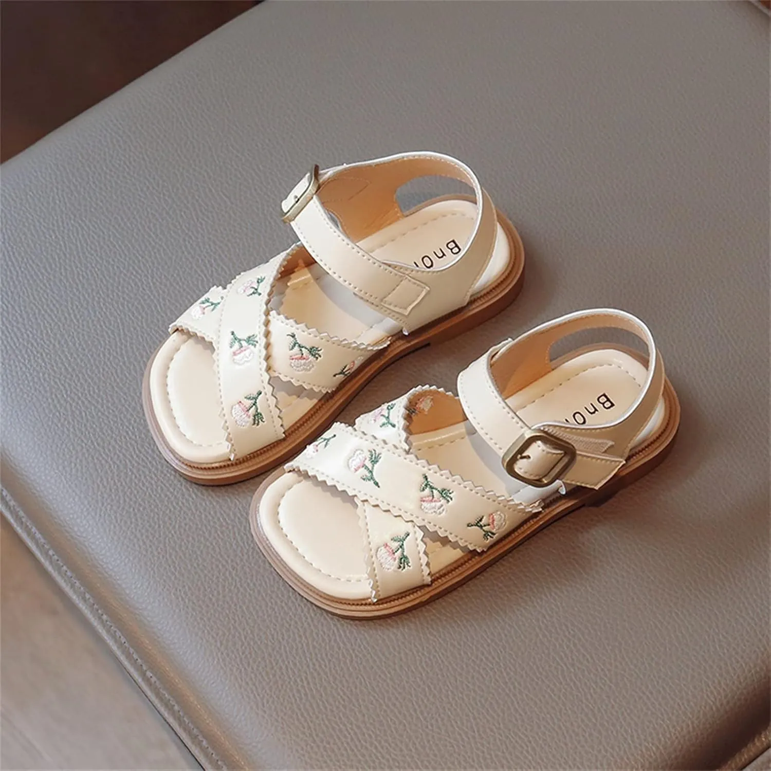 Girls No Heels Shoes Embroidered Princess Dress Shoes Slip On School Party (Toddler/Little Child/Big Sandal Girls
