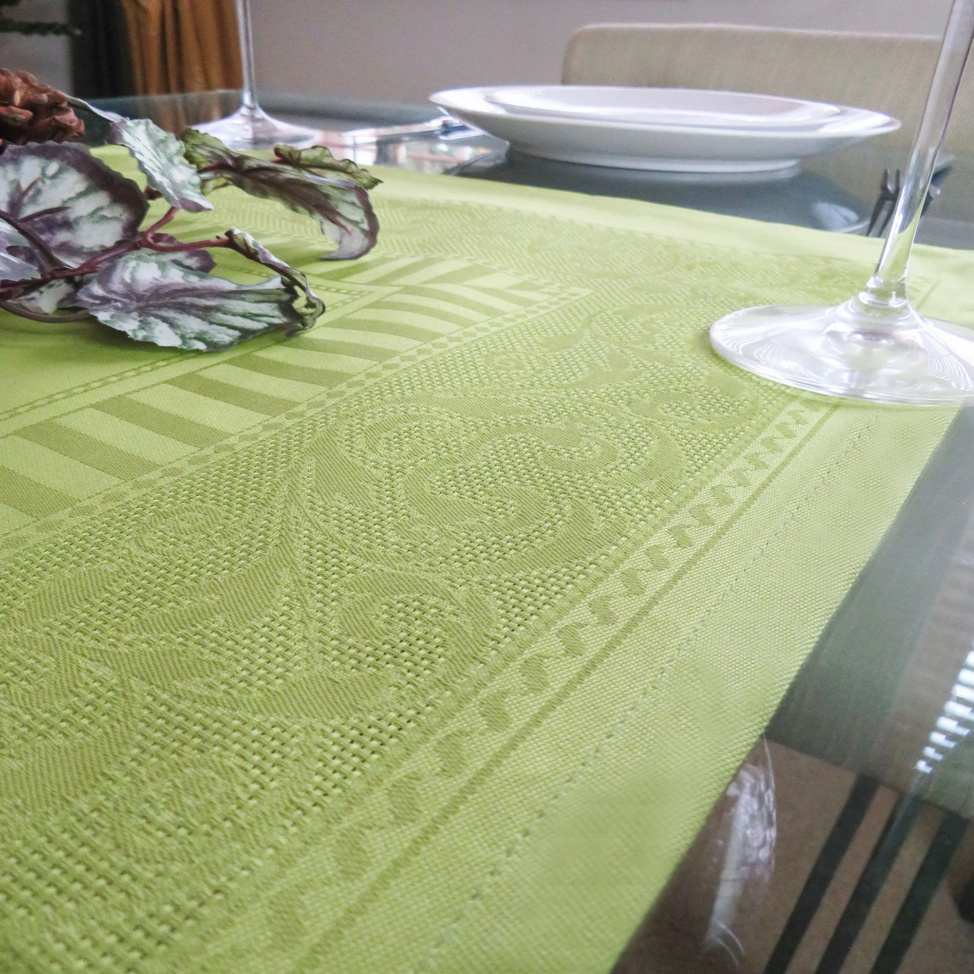 Green Cotton Jacquard Table Runner