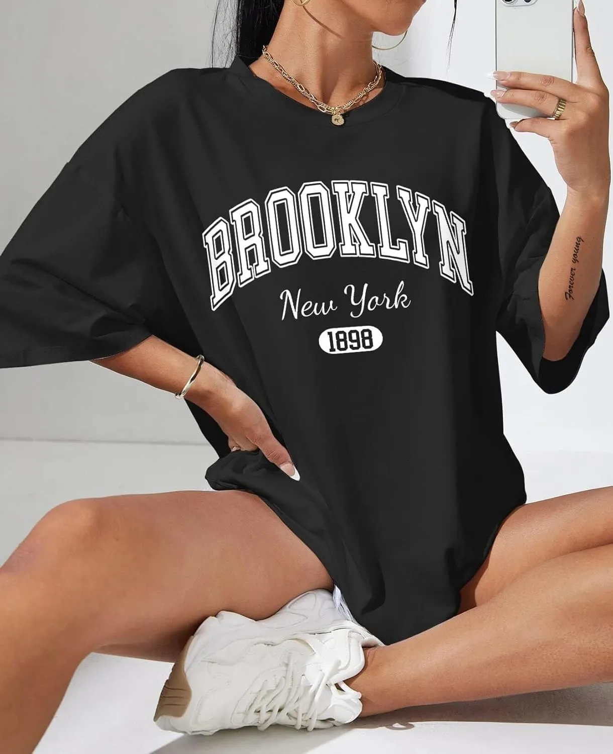 Hilinker Women's Oversized T Shirt Graphic Tees Short Sleeve Shirts Summer Casual Loose Tops