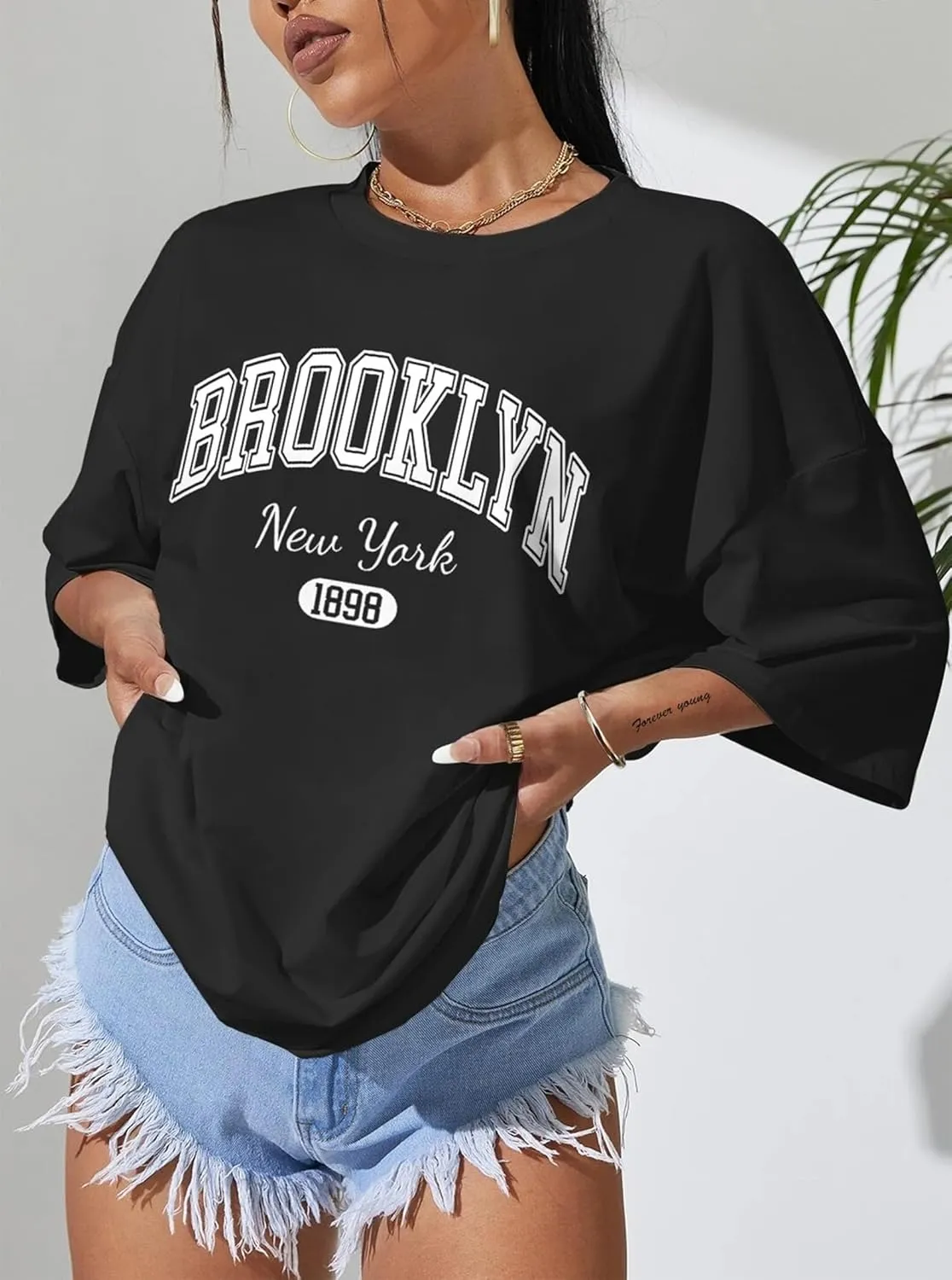 Hilinker Women's Oversized T Shirt Graphic Tees Short Sleeve Shirts Summer Casual Loose Tops
