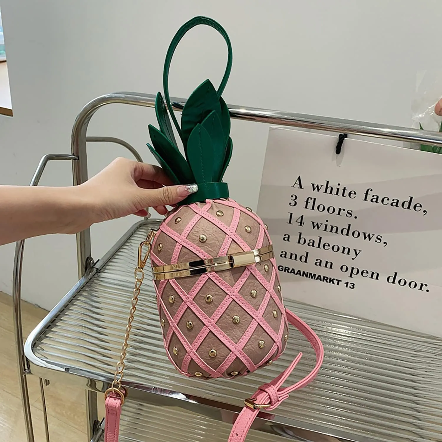 Pineapple Bucket Purse for Women,Trendy Chain Messenger Crossbody Bag with Rivet Tropical Hawaiian Shoulder Handbag