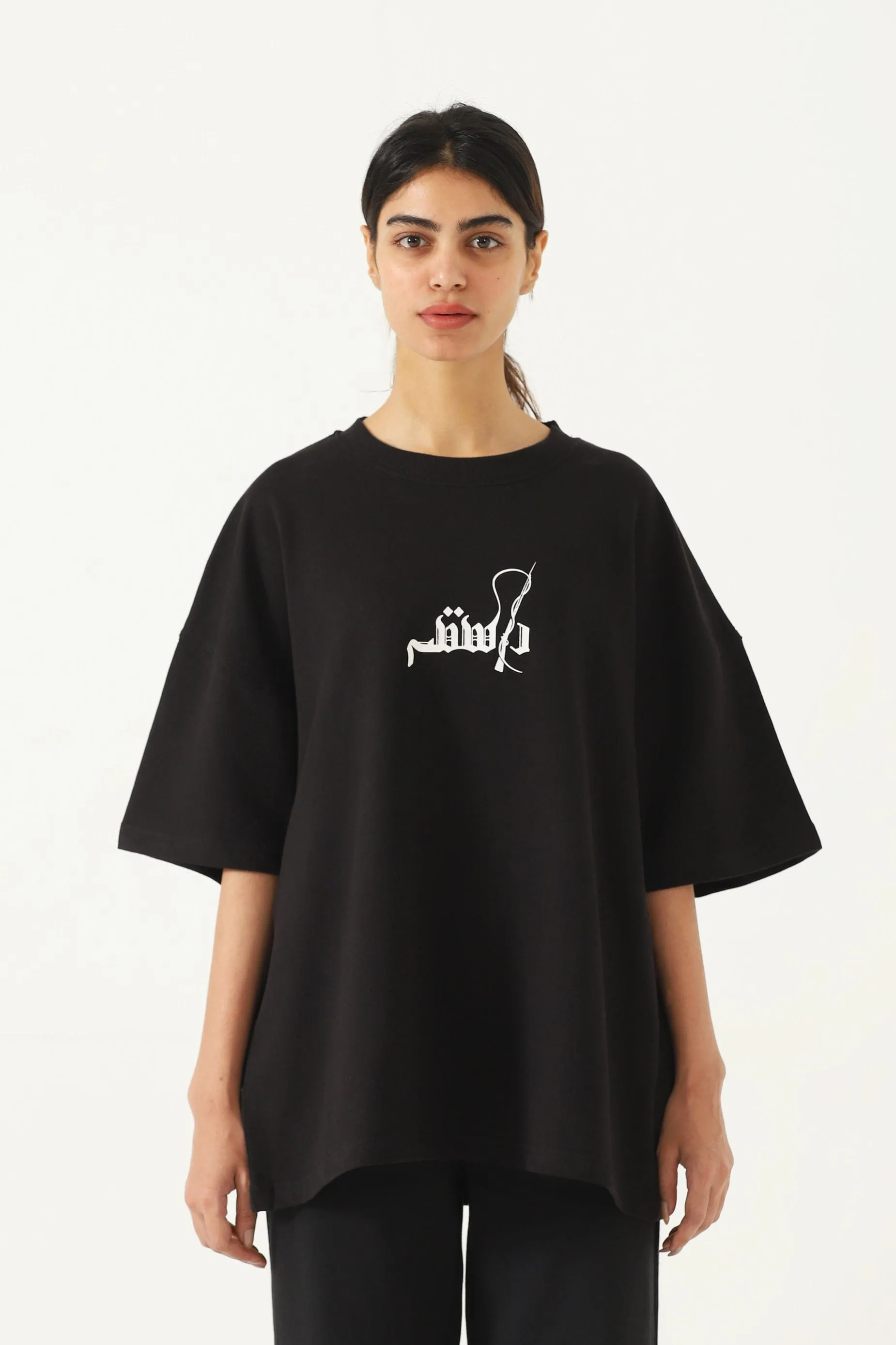 "AJNABI" PRINTED BLACK T SHIRT