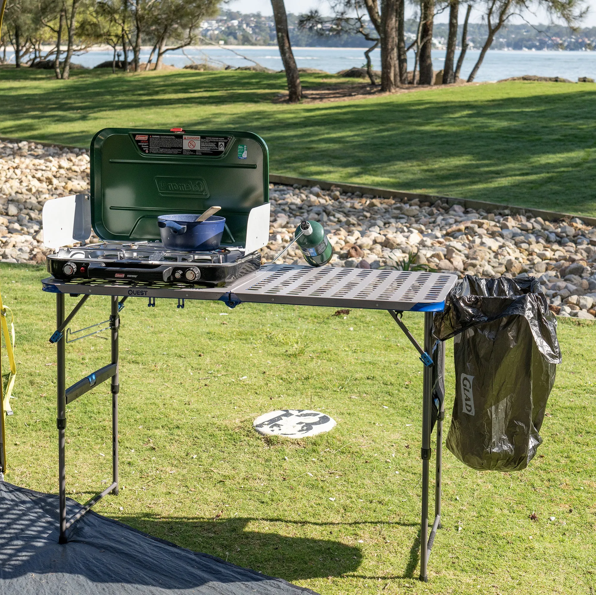Razor 120 Bi-Fold Camp Table