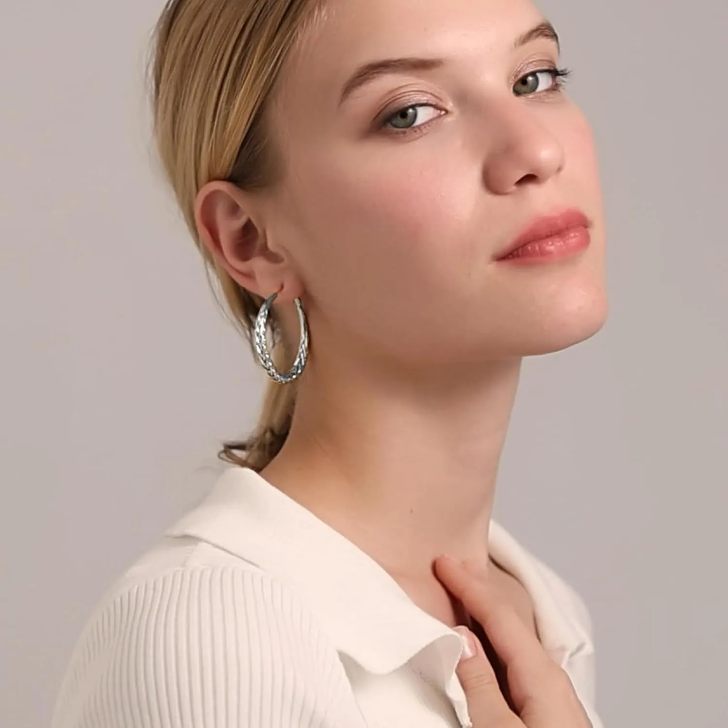 Twisted Hoop Earrings for Women 18K Gold Plated Thick Chunky Hoops Hypoallergenic Twist Earrings