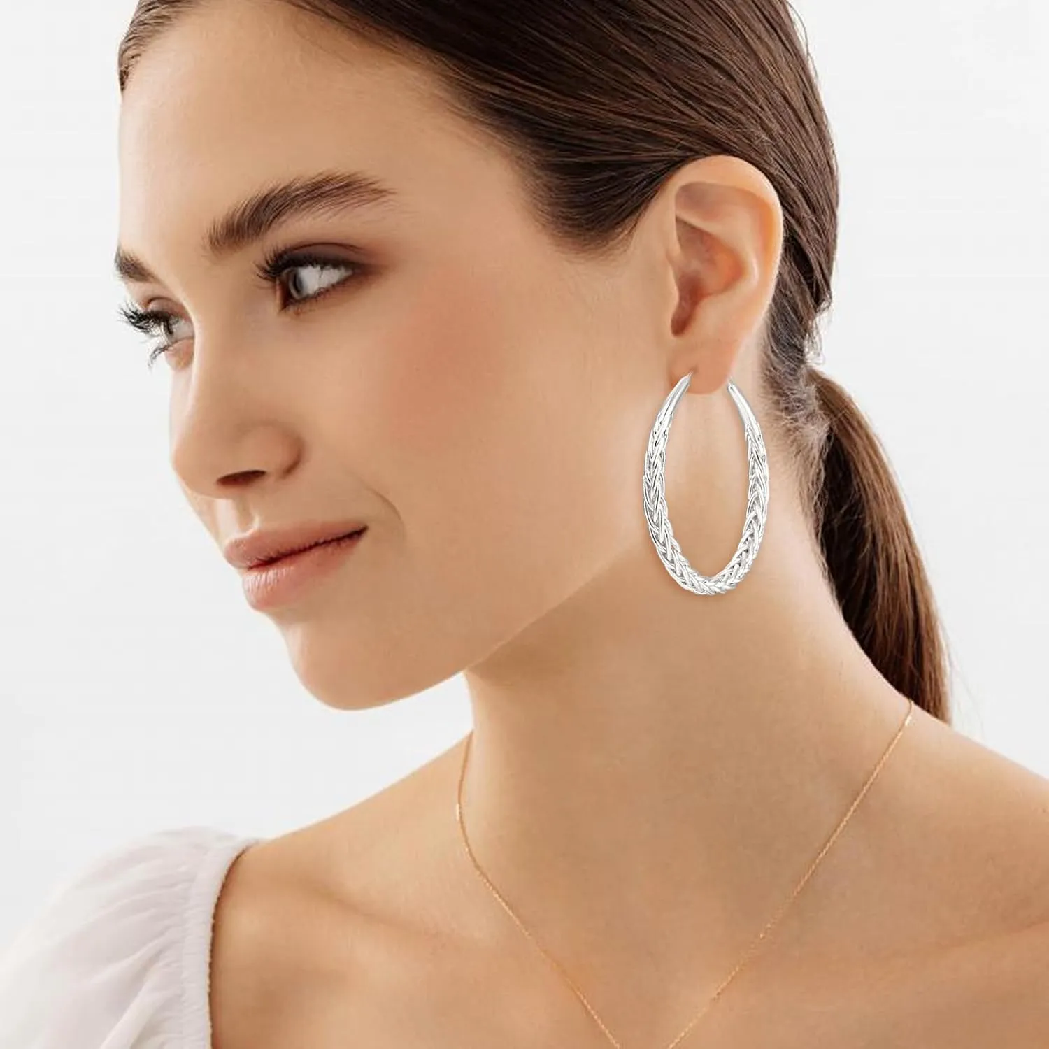 Twisted Hoop Earrings for Women 18K Gold Plated Thick Chunky Hoops Hypoallergenic Twist Earrings