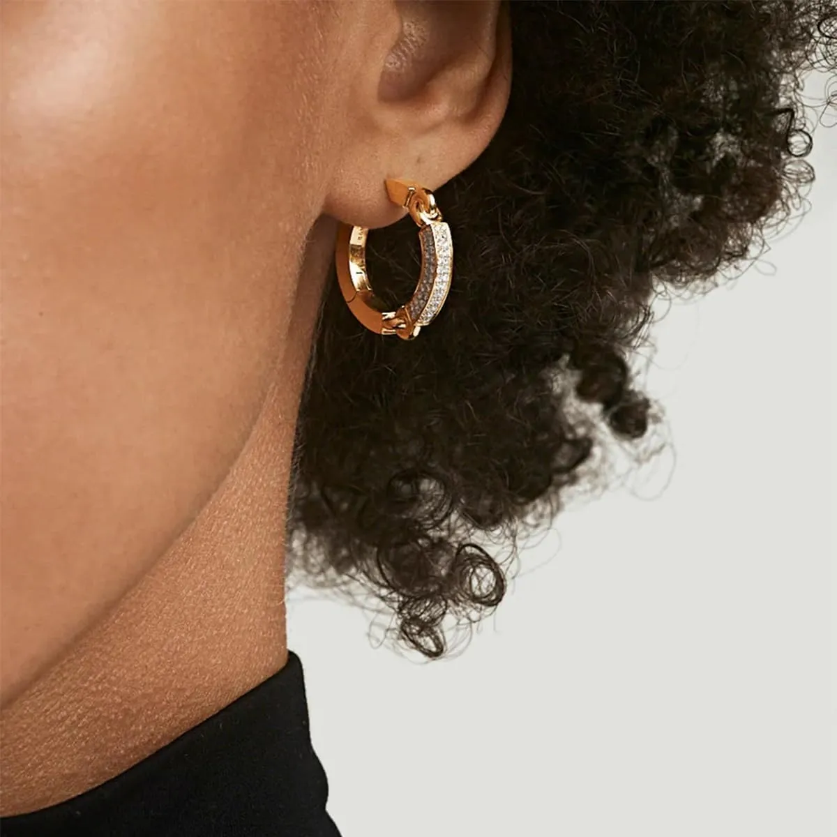 Unisex Gold Plated Segmented C-Shape Huggie Hoop Earrings, Stainless Steel