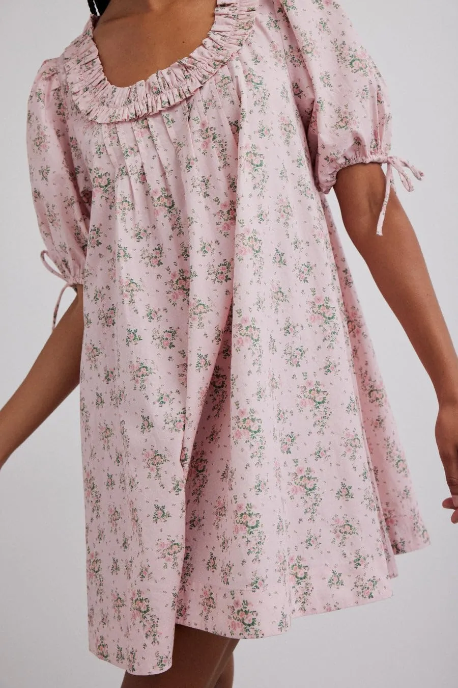 Women Y2k Short Puff Sleeve Flowy Babydoll Dress Square Neck Ruffle Beach Swing Mini Dress Cute Summer Nightgown